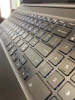 ⁦Dell Latitude 3590 | Intel Core i5-7200U | 8GB DDR4 | 256GB SSD⁩ - الصورة ⁦3⁩