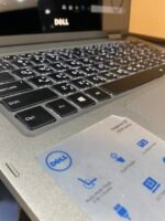 ⁦Dell Latitude 5378 2-in-1 | Core i5 الجيل السابع | 8GB RAM DDR4 | 256GB SSD⁩ - الصورة ⁦2⁩