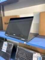 ⁦Dell Latitude 5378 2-in-1 | Core i5 الجيل السابع | 8GB RAM DDR4 | 256GB SSD⁩ - الصورة ⁦3⁩