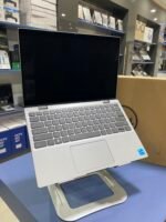 ⁦Dell Latitude 3330 2-in-1 | المعالج: Intel Core i3 – الجيل 11 | الرام: 8GB | التخزين: 256GB SSD |الشاشة: Touch x360⁩ - الصورة ⁦5⁩