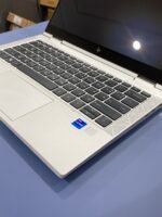 ⁦HP EliteBook 830 G8 x360 | المعالج: Intel Core i7 – الجيل الحادي عشر | الرام: 32GB DDR4 | التخزين: 512GB SSD⁩ - الصورة ⁦4⁩